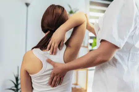 The Benefits of Seeing a Scoliosis Chiropractor for Effective Relief