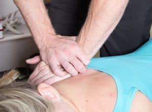 A chiropractor for upper back pain can also help you if you're suffering from neck pain. 